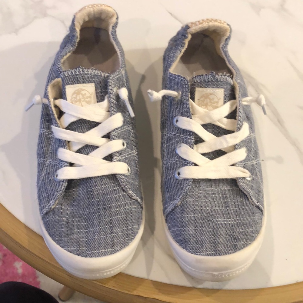 Roxy Chambray Blue Sneakers.